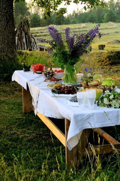Xef preparant cuina de temporada per a una experiència gastronòmica per a grups – Nodrint” Alt Urgell, Alt Pirineu, Cerdanya, Catalunya