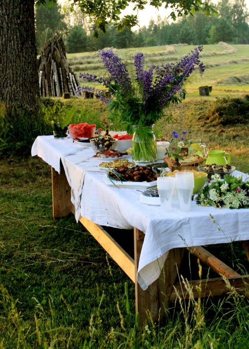 Xef preparant cuina de temporada per a una experiència gastronòmica per a grups – Nodrint” Alt Urgell, Alt Pirineu, Cerdanya, Catalunya